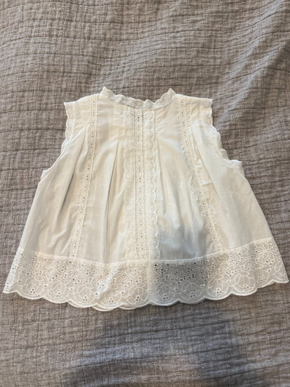 White Embroidered Lace Button Up Tank Top size M - Picture 4 of 7